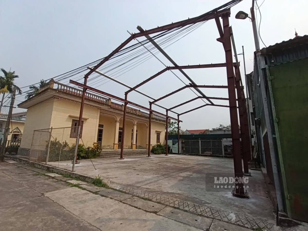 Nhà văn hóa xóm 10 cũ (xã Xuân Hưng, tỉnh Ninh Bình) bị sử dụng sai mục đích. Ảnh: Lương Hà