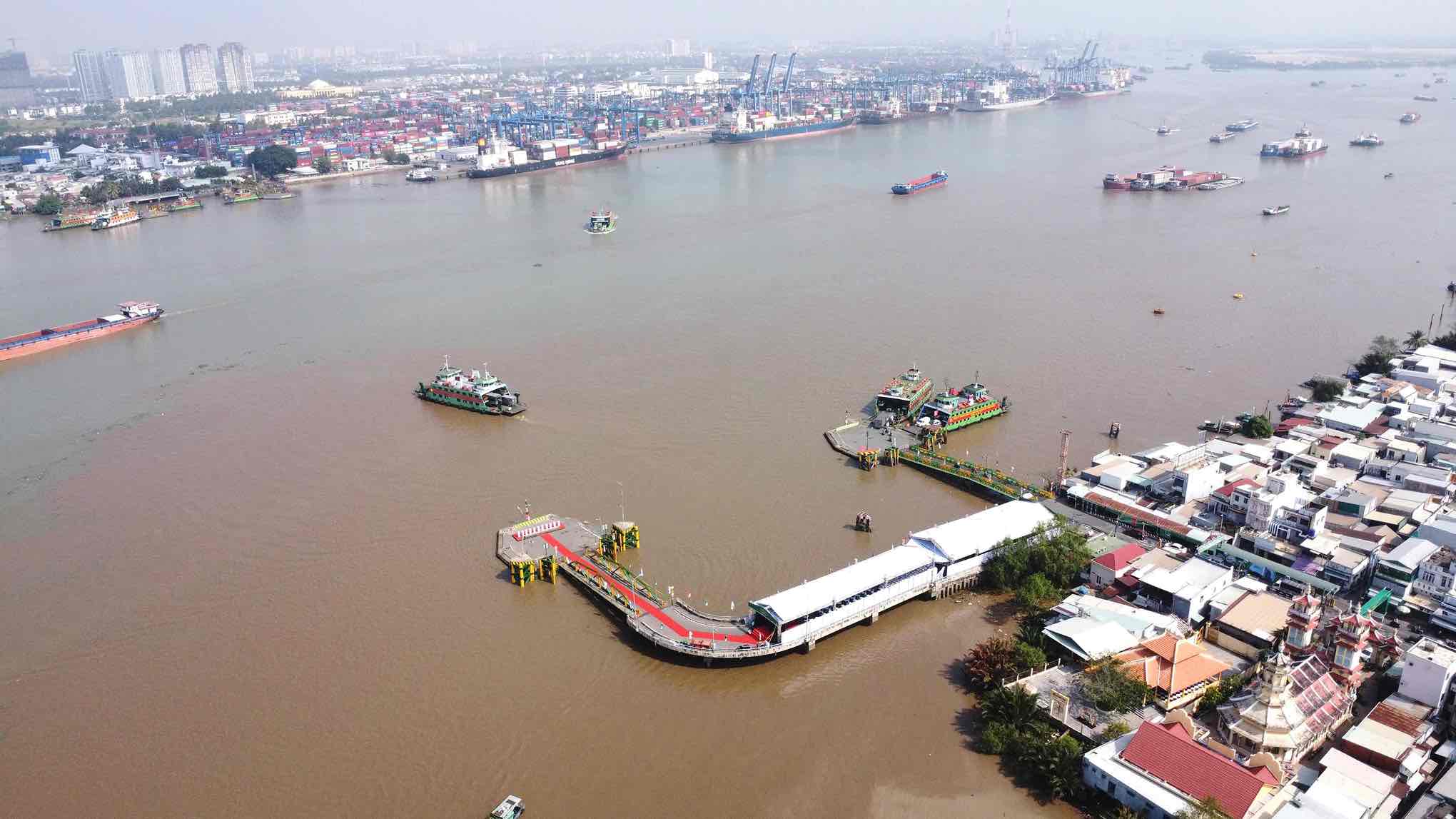 Cầu Cát Lái đang được xây dựng nối Đồng Nai và TPHCM. Ảnh: HAC