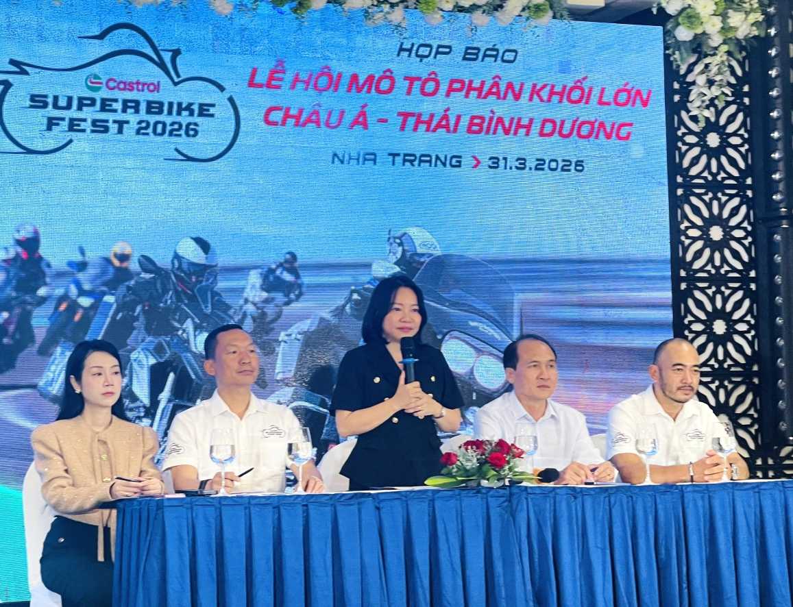 Ban tổ chức lễ hội mô tô phân khối lớn Châu Á – Thái Bình Dương Castrol Superbike Fest 2026 thông tin về các hoạt động tại lễ hội. Ảnh: Phương Linh