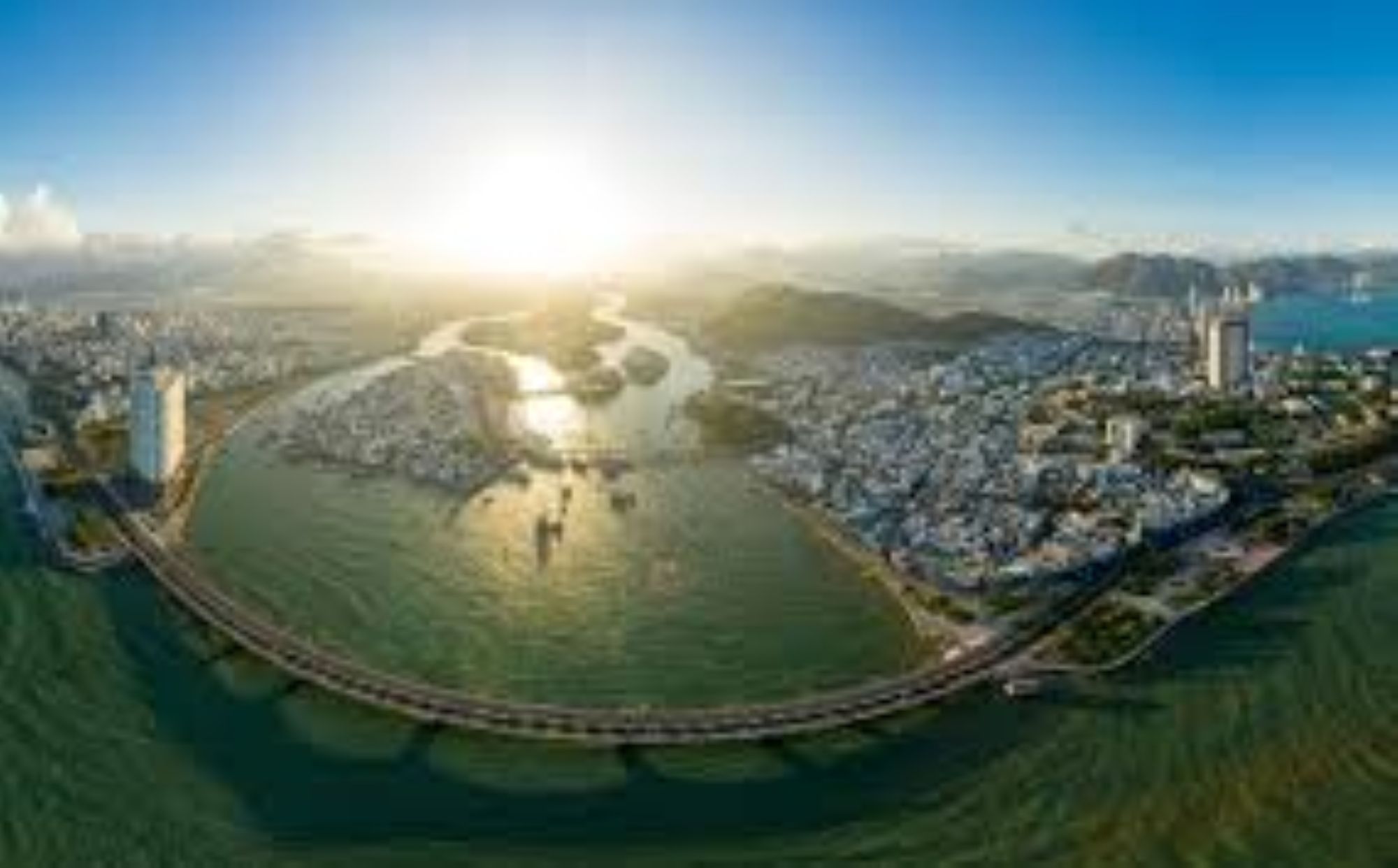 En 2026, la provincia de Khanh Hoa organiza muchos programas para atraer turistas a experimentar, incluido el Festival de Motocicletas de Gran cilindrada de Asia-Pacífico Castrol Superbike Fest. Foto: Vuong Manh Cuong