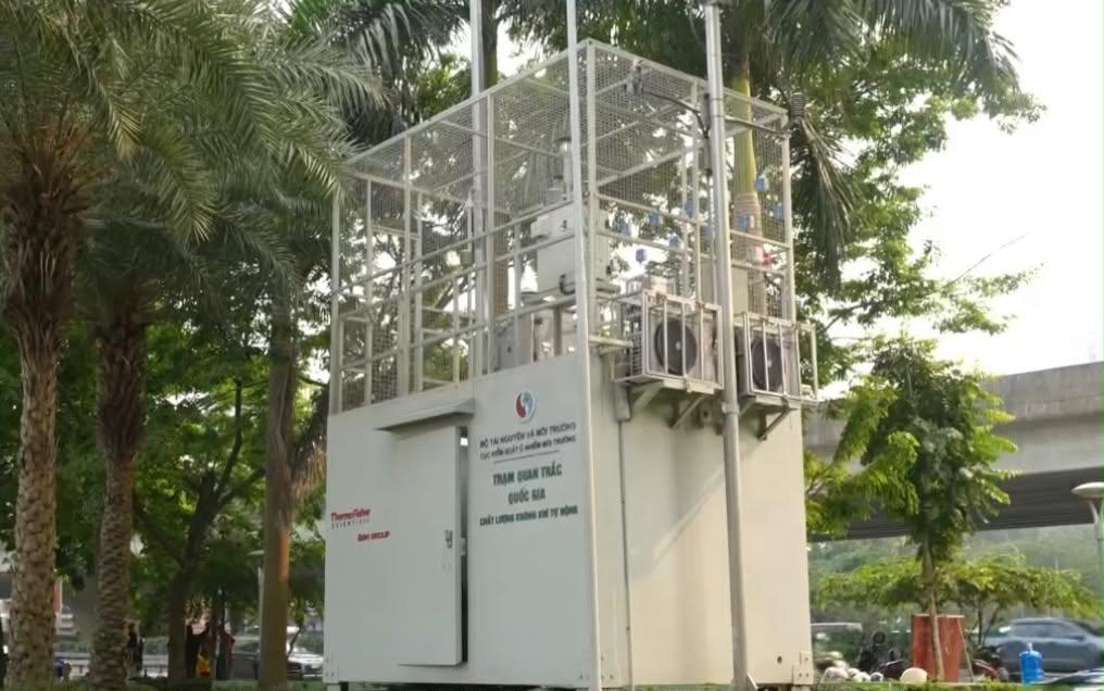 Bộ Công an bước đầu xác định có 168/306 trạm quan trắc có sự can thiệp, chỉnh sửa dữ liệu phân tích môi trường. Ảnh: VTV