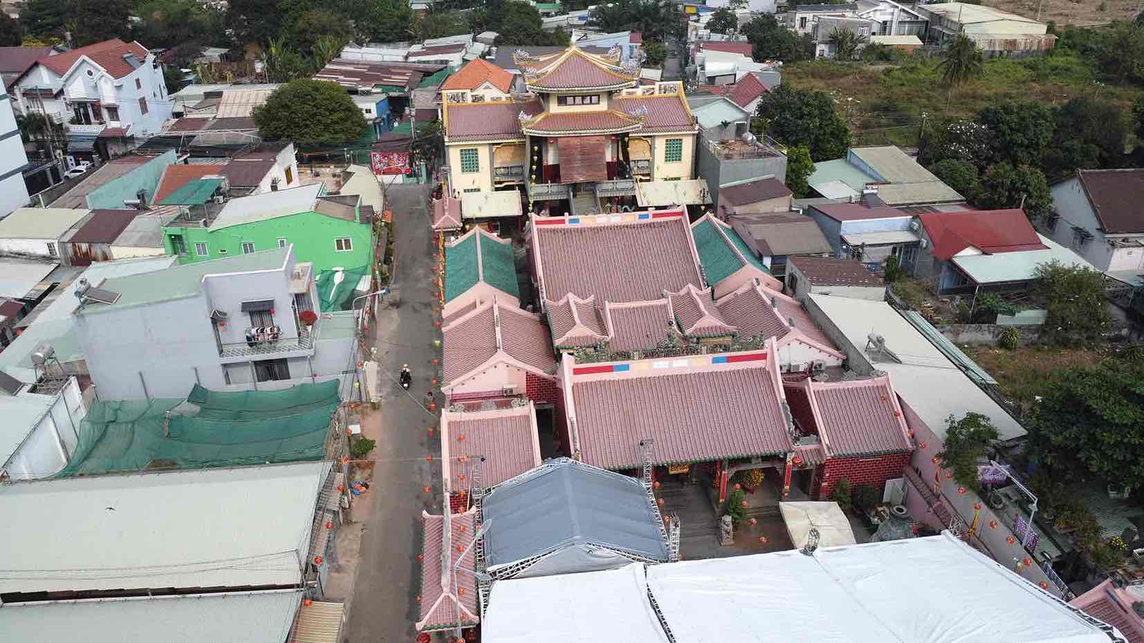 Chùa Ông, Đồng Nai. Ảnh: HAC