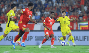 Xuan Son started in the Vietnamese national team squad. Photo: VFF