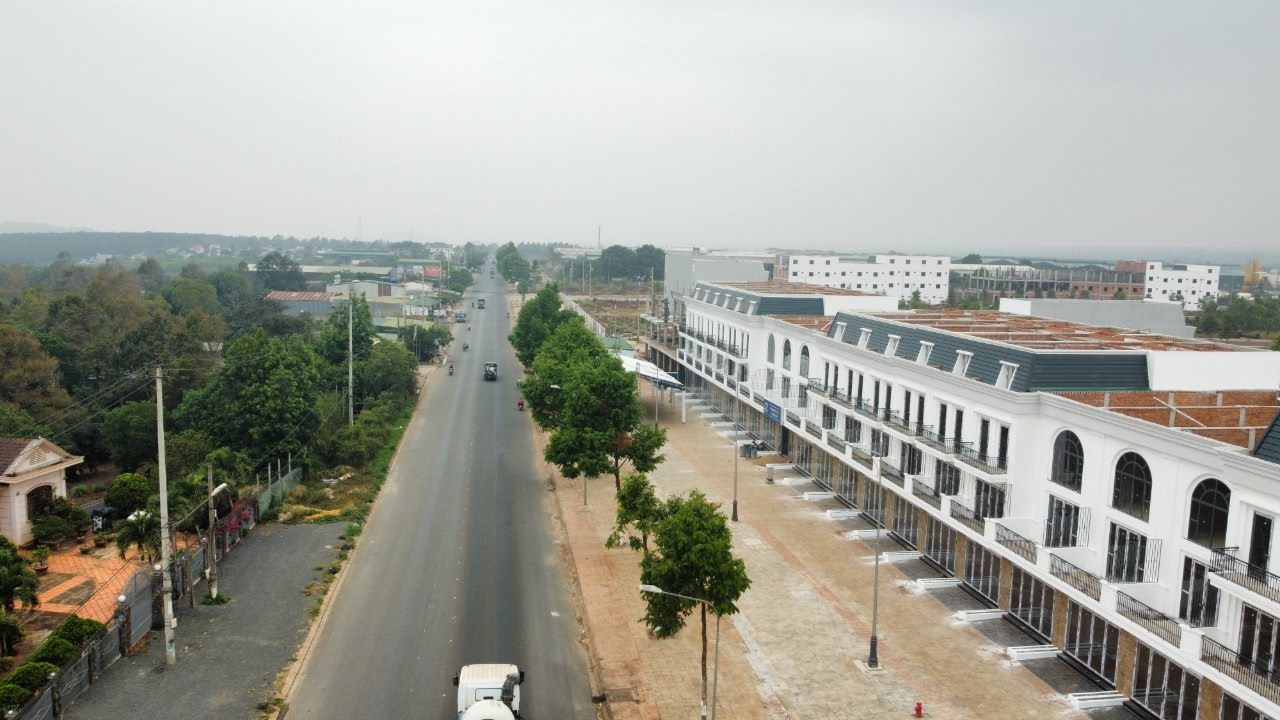 The real estate market in the area is forecast to continue to be vibrant from now until the end of 2026. Photo: Bao Trung