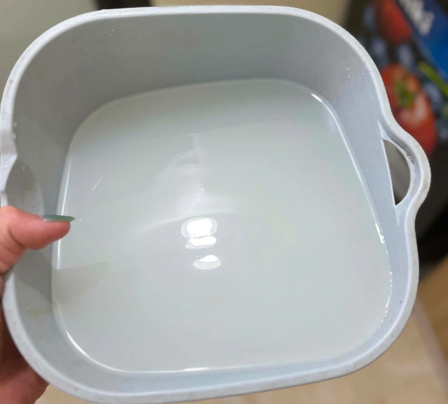 Nước vo gạo có thể tận dụng để chăm cây, giảm lãng phí. Ảnh: Quỳnh Mai