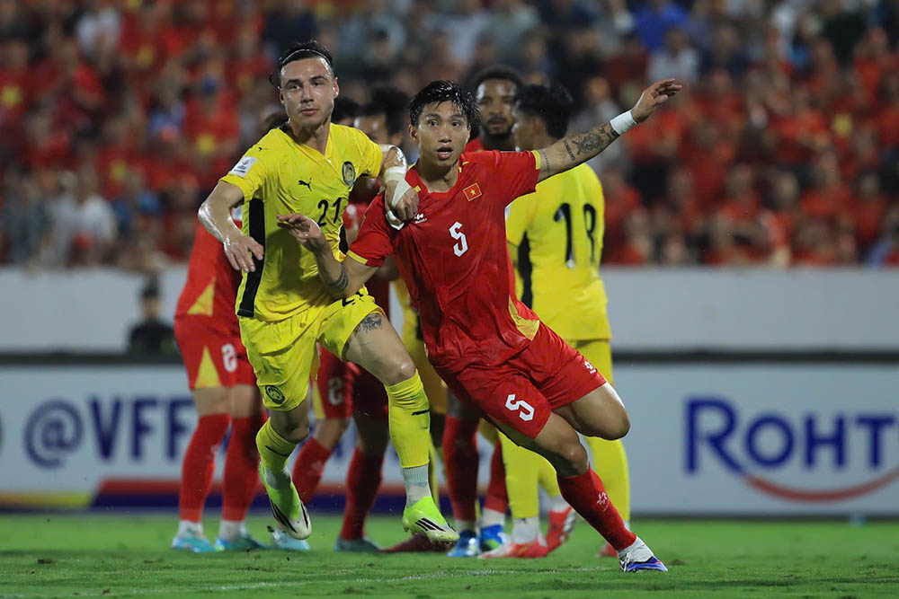 Chung cuộc, tuyển Việt Nam giành thắng lợi với tỉ số 3-1. Ba điểm có được giúp đoàn quân của huấn luyện viên Kim Sang-sik khép lại bảng F vòng loại Asian Cup 2027 với 18 điểm tuyệt đối sau 6 trận.