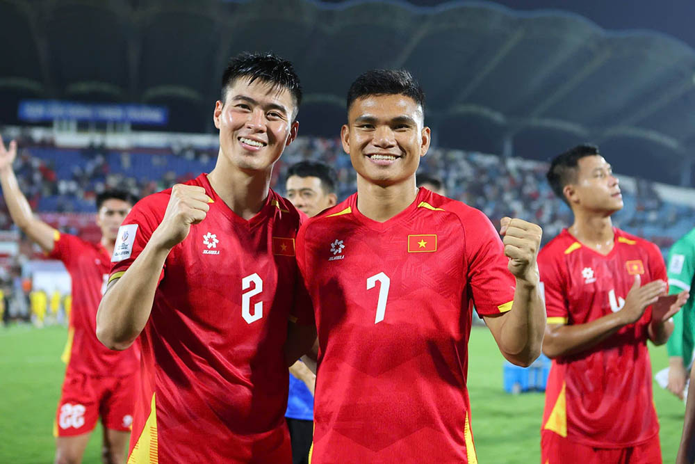 베트남 대표팀은 10계단 상승하여 FIFA 랭킹 98위로 올라섰습니다. 사진: VFF