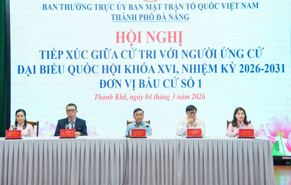 Hội nghị tiếp xúc giữa cử tri với người ứng cử đại biểu Quốc hội khóa XVI, nhiệm kỳ 2026-2031 tại các phường Thanh Khê, An Khê, Hải Châu và Hòa Cường. Ảnh: Trần Thi