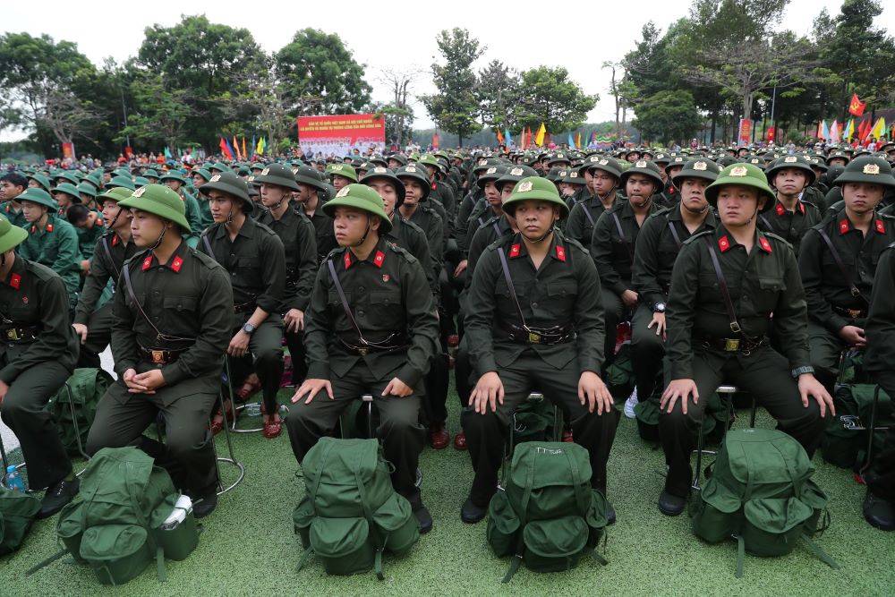 Quang cảnh buổi lễ giao nhận quân. Ảnh: Anh Tú