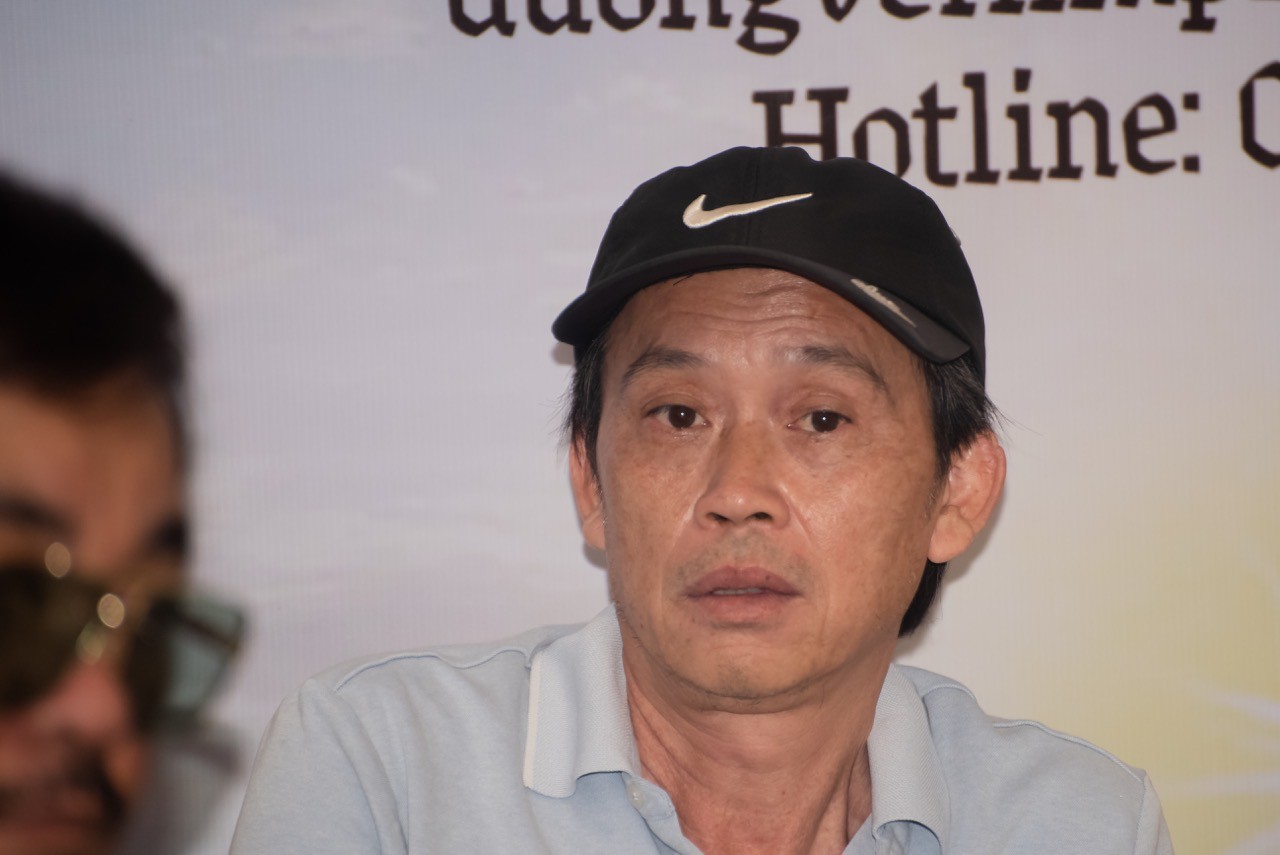 Meritorious Artist Hoai Linh. Photo: Film crew.