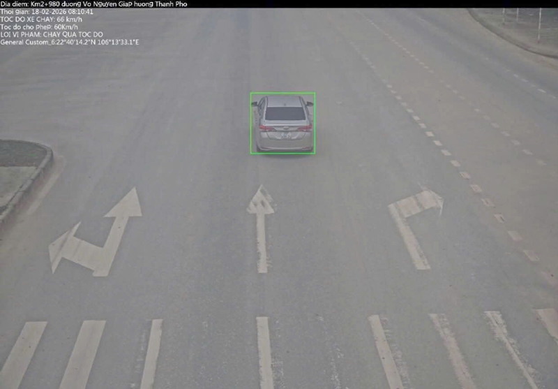 A car recorded by traffic camera. Photo: Cao Bang Police