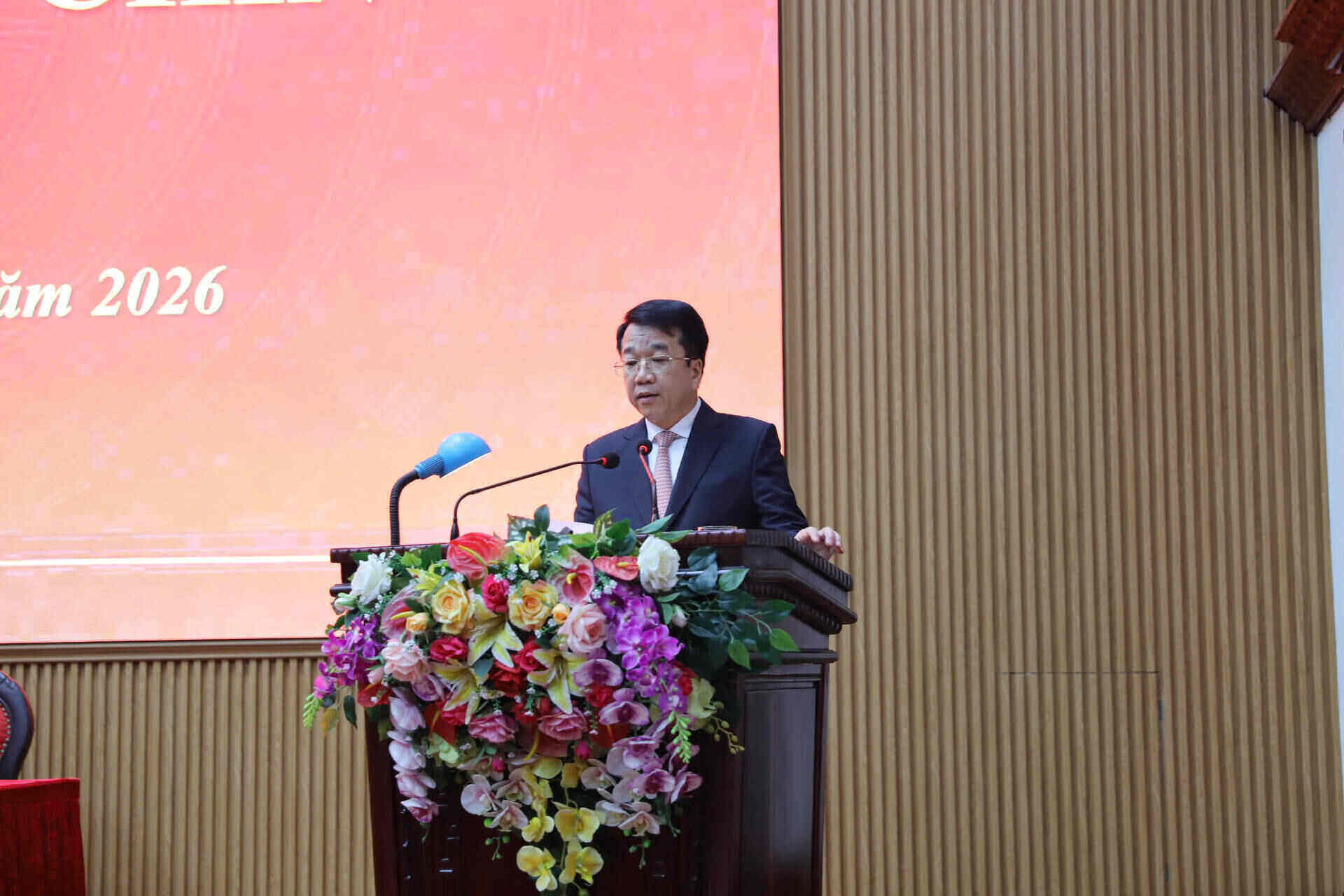 Chủ tịch UBND tỉnh Ninh Bình Nguyễn Thanh Bình phát biểu nhận nhiệm vụ. Ảnh: Nguyễn Trường