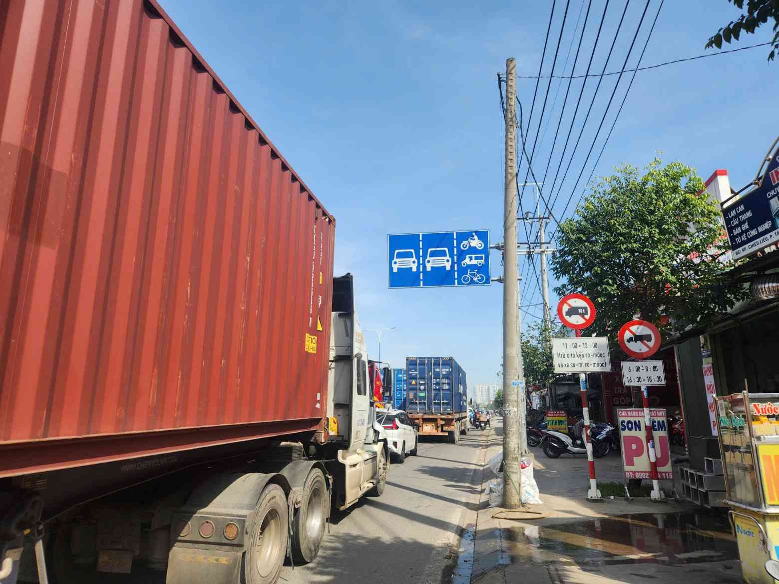 Hiện nay tuyến đường vẫn cấm xe ta