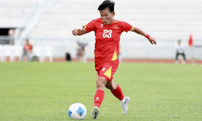 L'équipe féminine vietnamienne affronte l'Inde lors de son premier match de la Coupe d'Asie féminine 2026. Photo: Minh Dân