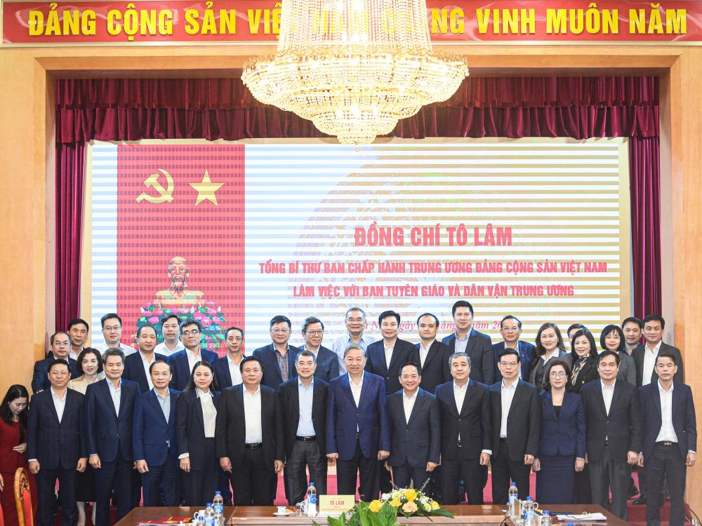 Tổng Bí thư Tô Lâm và các đại biểu tại buổi làm việc. Ảnh: Ái Vân