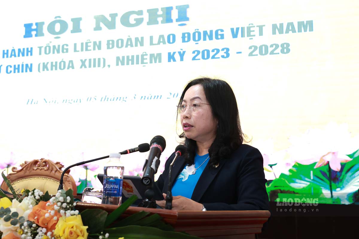 Ph&oacute; Chủ tịch Thường trực Tổng LĐLĐVN Th&aacute;i Thu Xương ph&aacute;t biểu tại hội nghị. Ảnh: Hải Nguyễn 