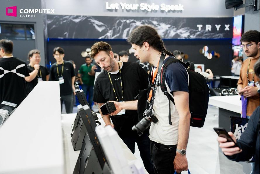 COMPUTEX tiếp tục khẳng định vị thế là triển lãm chuẩn mực toàn cầu về AI và khởi nghiệp, đóng vai trò cầu nối quan trọng để các nhà đổi mới trên thế giới chia sẻ xu hướng và tầm nhìn ngành. Ban tổ chức chính thức mở cổng đăng ký trước cho khách tham quan. Ảnh: NVCC