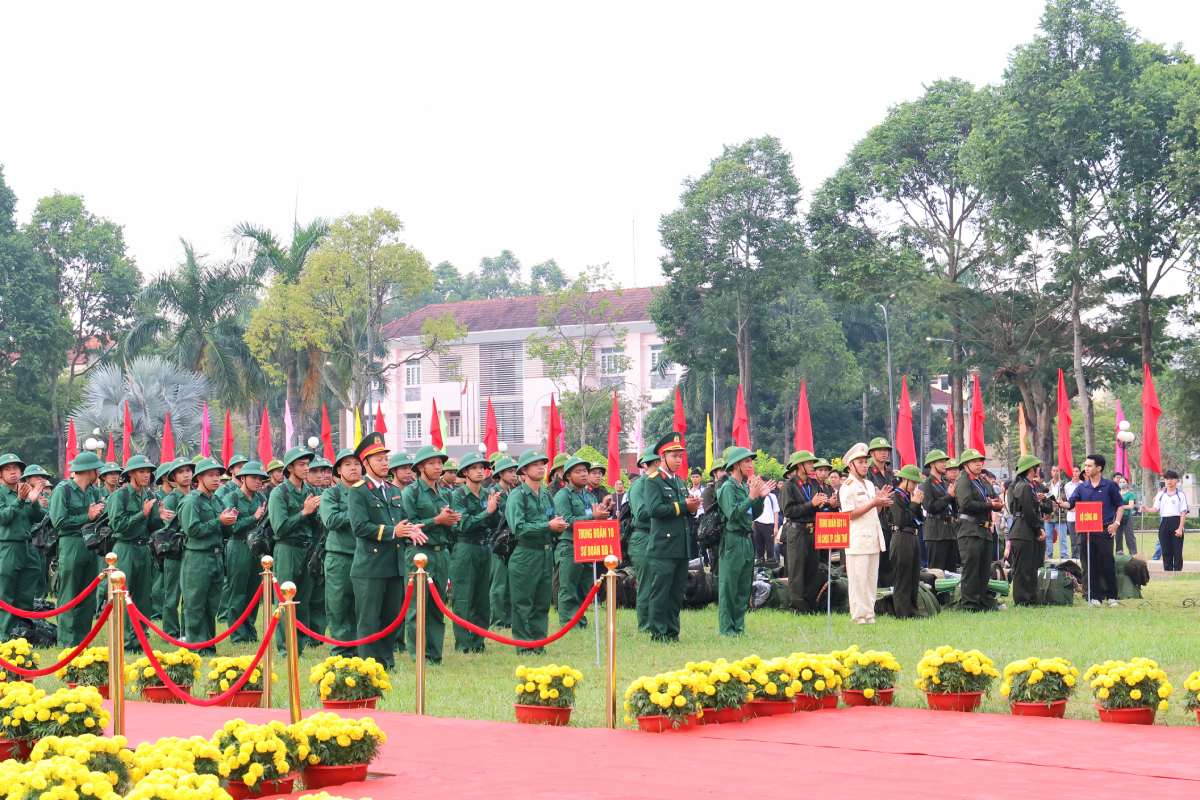 Quang cảnh buổi lễ. Ảnh: Tạ Quang