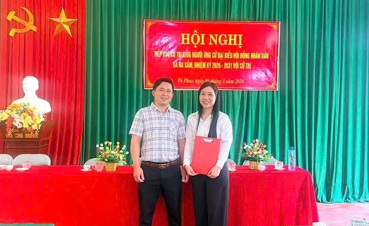 It is the process of being attached to production and life of the people that has motivated Mr. Toan and Ms. Thuong to participate in the election of delegates to the Commune People's Council. Photo: NVCC