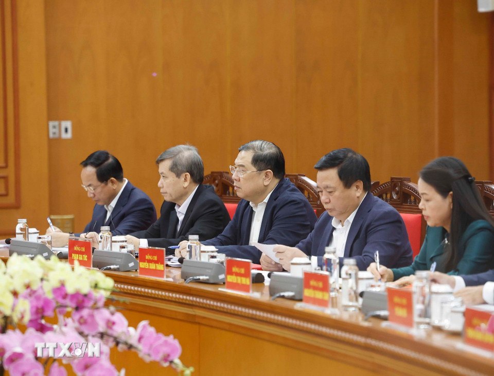 Các đại biểu tại buổi làm việc. Ảnh: TTXVN