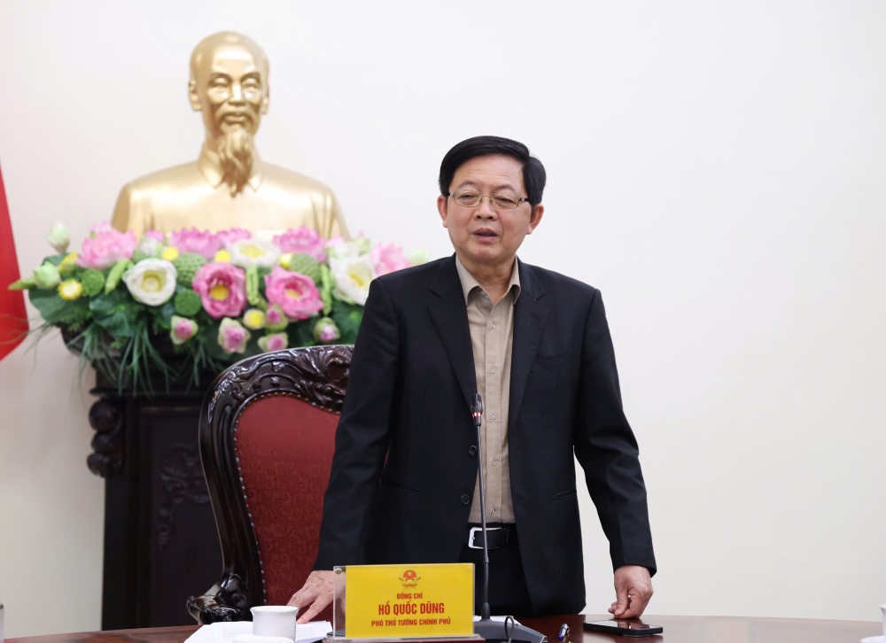 Member of the Party Central Committee, Deputy Prime Minister Ho Quoc Dung chaired a meeting on building the KPI index for evaluating and scoring on the promulgation of documents detailing laws, ordinances, and resolutions. Photo: Gia Huy