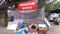 Dumping garbage right under the no-entry sign, next to schools, people propose installing AI cameras.