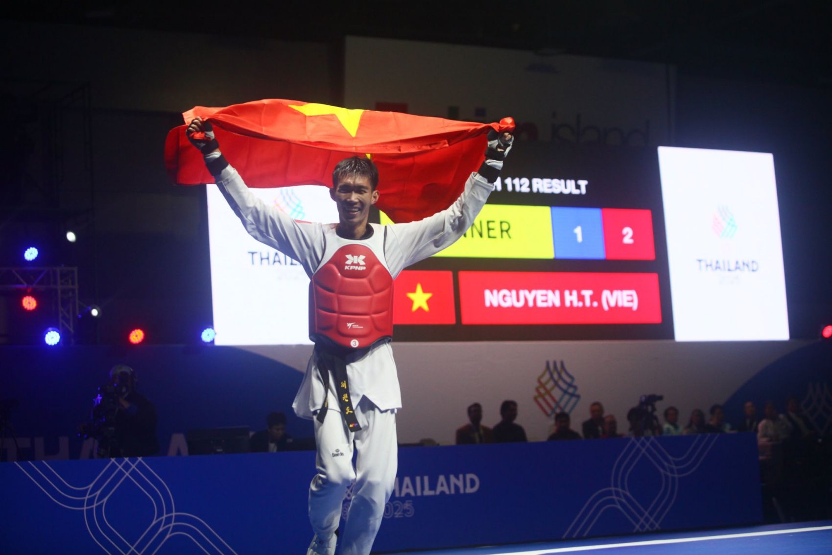 Taekwondo martial artist Nguyen Hong Trong has the opportunity to achieve results in the US in early 2026. Photo: Minh Dan