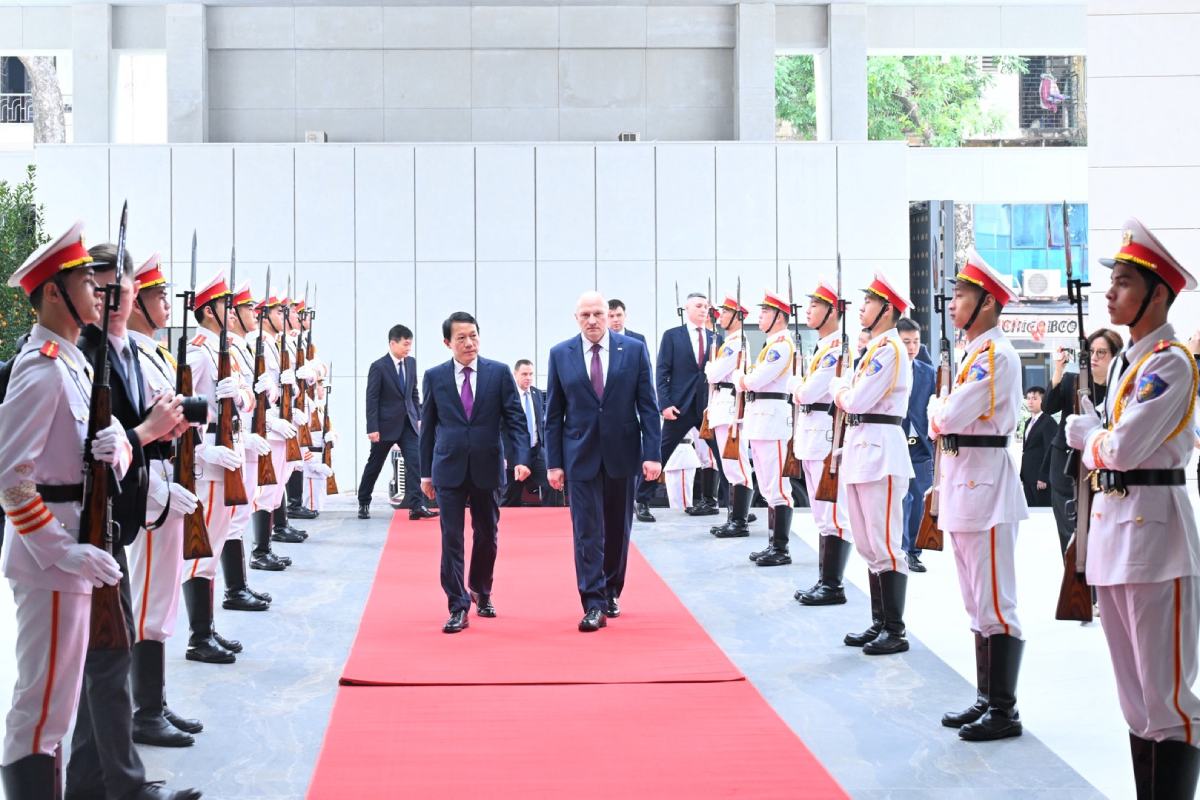 Bộ trưởng Bộ Tình trạng khẩn cấp Liên bang Nga Aleksandr Kurenkov thăm, làm việc với Bộ Công an Việt Nam. Ảnh: Bộ Công an 