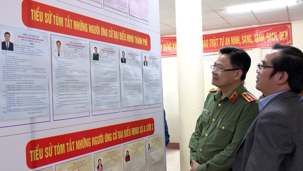 Director of Hue City Police inspects election preparation work. Photo: Hue City Police