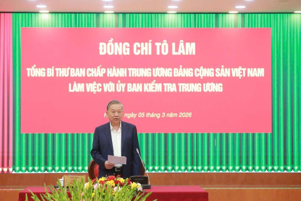 General Secretary To Lam delivers a directive speech at the working session with the Central Inspection Committee. Photo: Hien Hoa