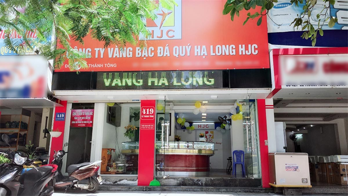 Cửa hàng Công ty Vàng bạc đá quý Hạ Long tại Quảng Ninh. Ảnh: Người dân cung cấp