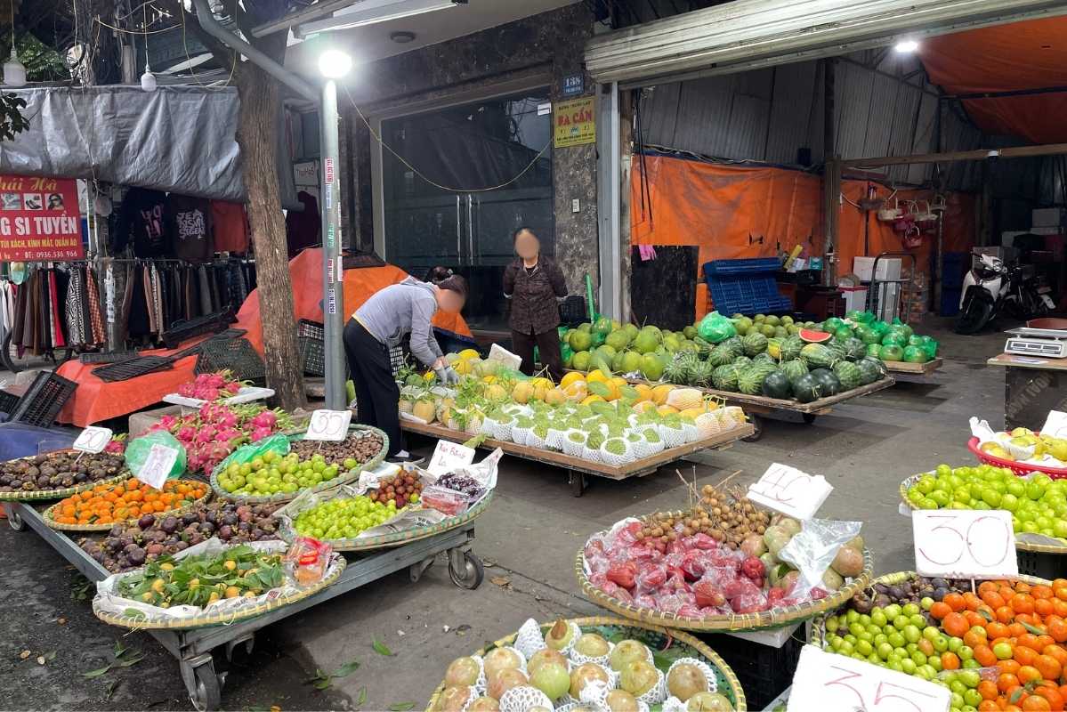 Business households with revenue below 500 million VND/year are not required to apply electronic invoices. Photo: Thanh Binh