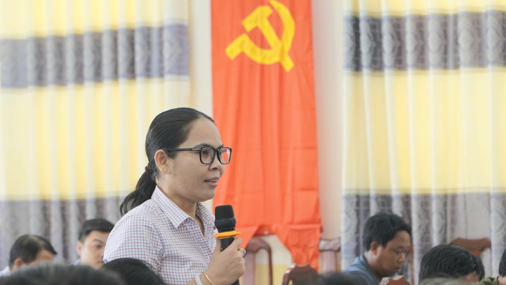 Voters of Dong Hung commune express their opinions. Photo: Nguyen Anh