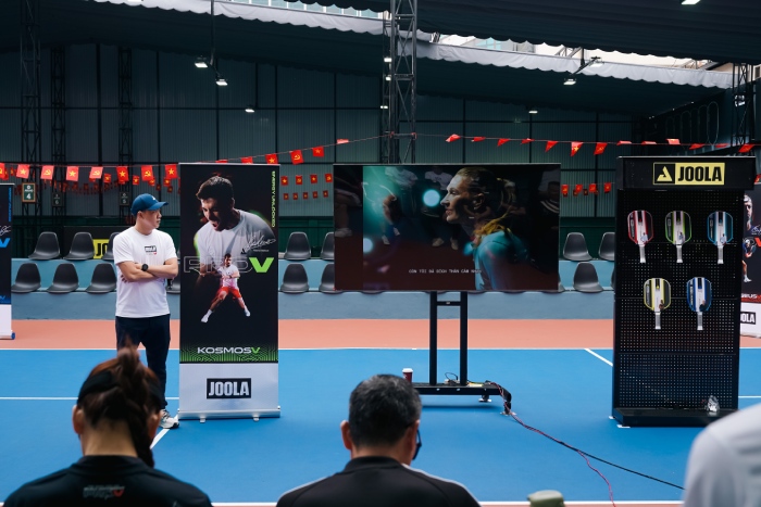 Đây là sự lựa chọn mới cho các tay vợt chuyên nghiệp và phong trào. Ảnh: Minh Anh