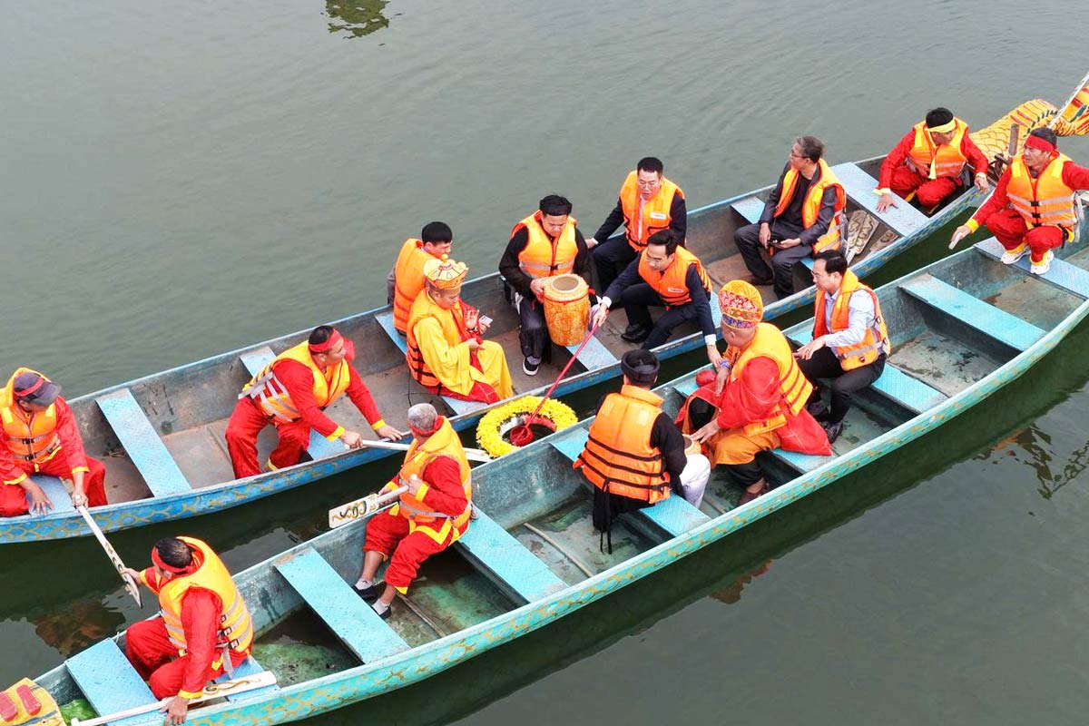Water procession ceremony at the Opening Ceremony of the Thai Temple of the Tran Dynasty 2026. Photo: Tuan Hung - Viet Anh