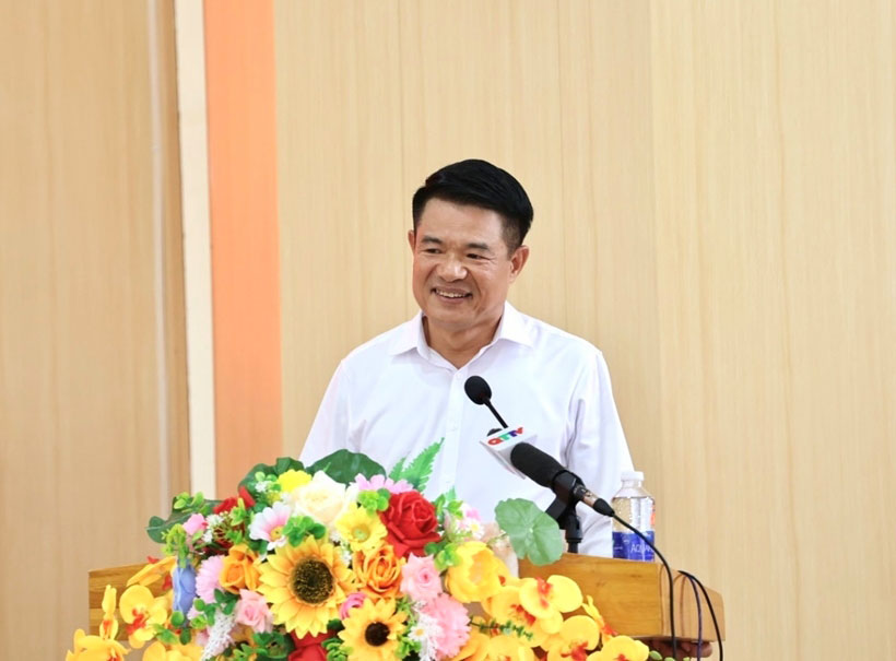 Head of the Supreme People's Procuracy Nguyen Huy Tien at the voter meeting. Photo: Baovephapluat