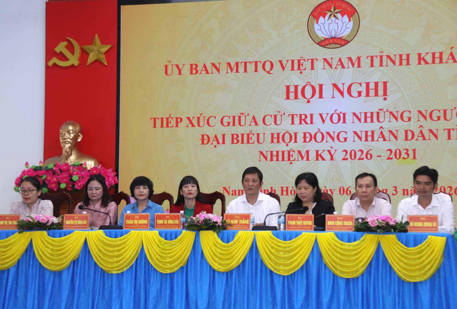 Candidates representing the People's Council of Khanh Hoa province meet with voters in Nam Ninh Hoa commune. Photo: Phuong Linh