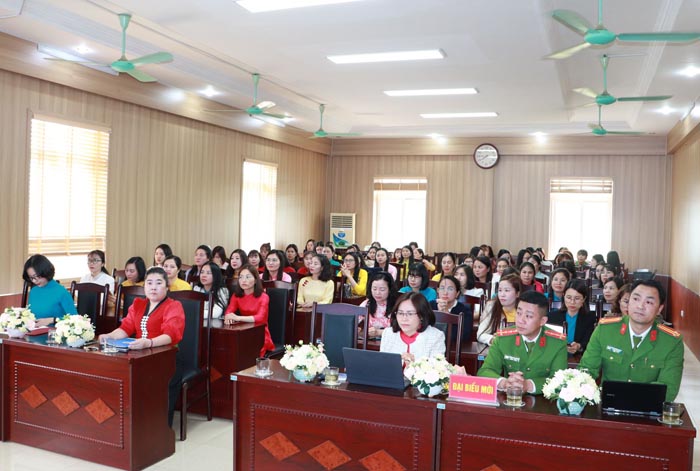 Overview of the seminar to celebrate International Women's Day. Photo: Lai Chau Provincial People's Committee