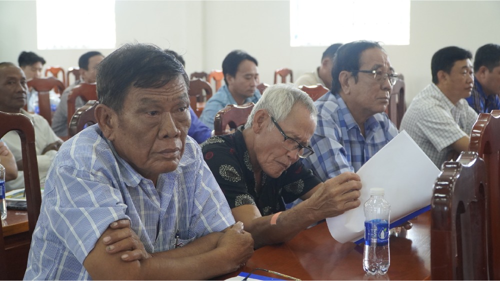 Cử tri mong muốn được quan tâm hơn đến các vấn đề địa phương còn khó khăn. Ảnh: Nguyên Anh