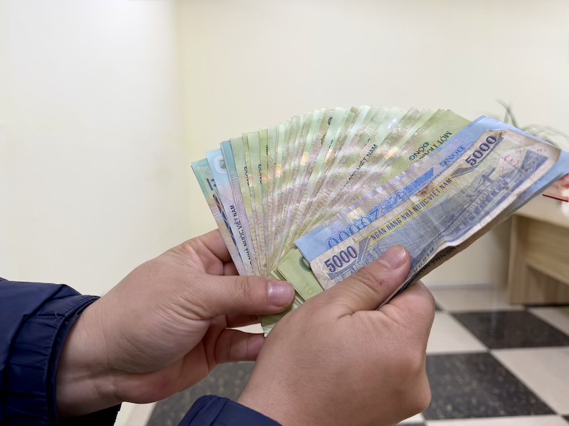 People want the basic salary, pension and allowance regimes to be adjusted soon in 2026. Photo: Duc Van