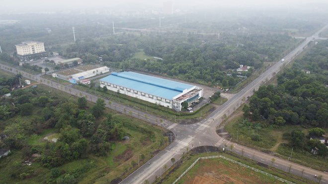 Các hộ phải thu dọn tài sản, giao đất làm đường vành đai Khu Công nghệ cao Hòa Lạc trước 15.3. Ảnh: Vĩnh Hoàng 
