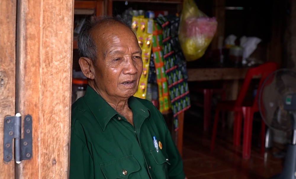 The village elder in the border area said the reason why the village must implement elections well. Photo: Han Nguyen