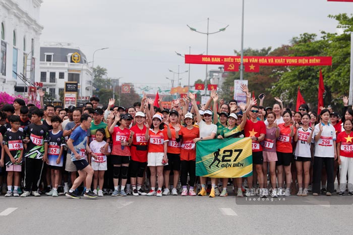 More than 700 athletes participate in the "Returning to Hoa Ban - Dien Bien Phu" sports tournament in 2026. Photo: Quang Dat