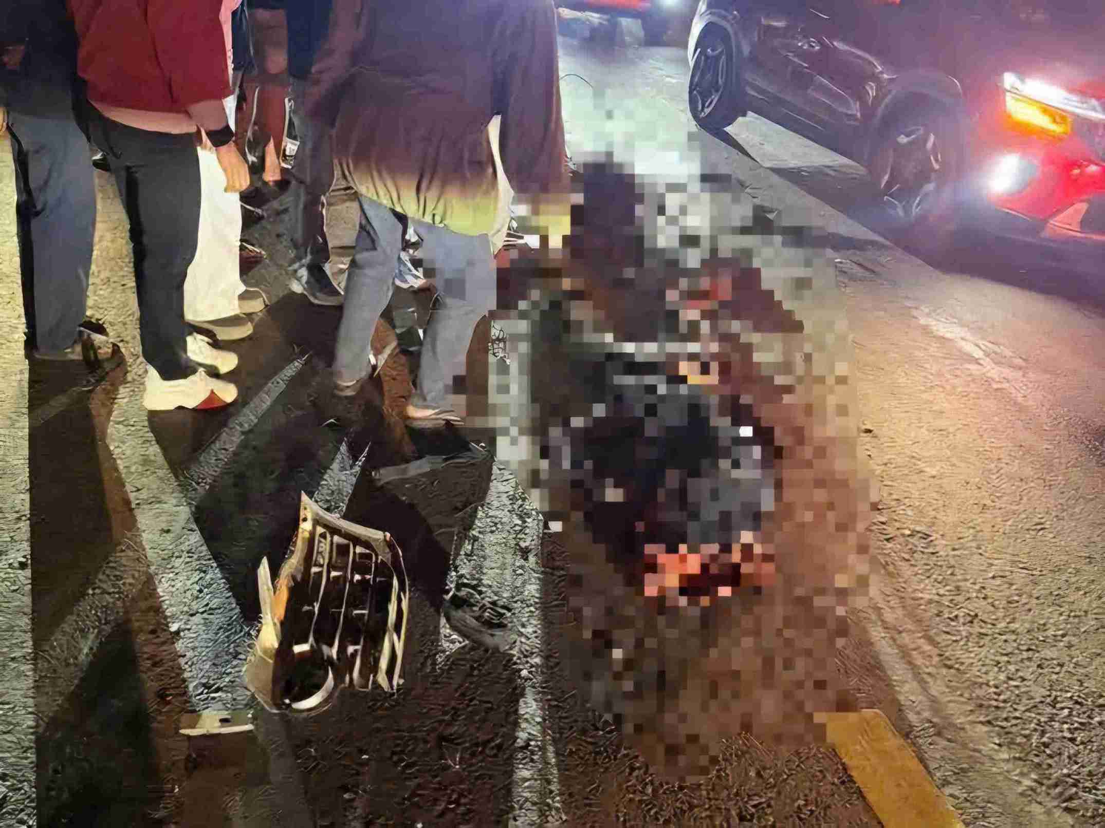 Scene of the traffic accident that killed the young man. Photo: Nguyen Vu