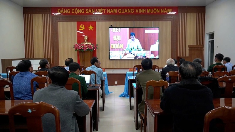 18 commune and ward bridge points in Da Nang simultaneously meet with voters online