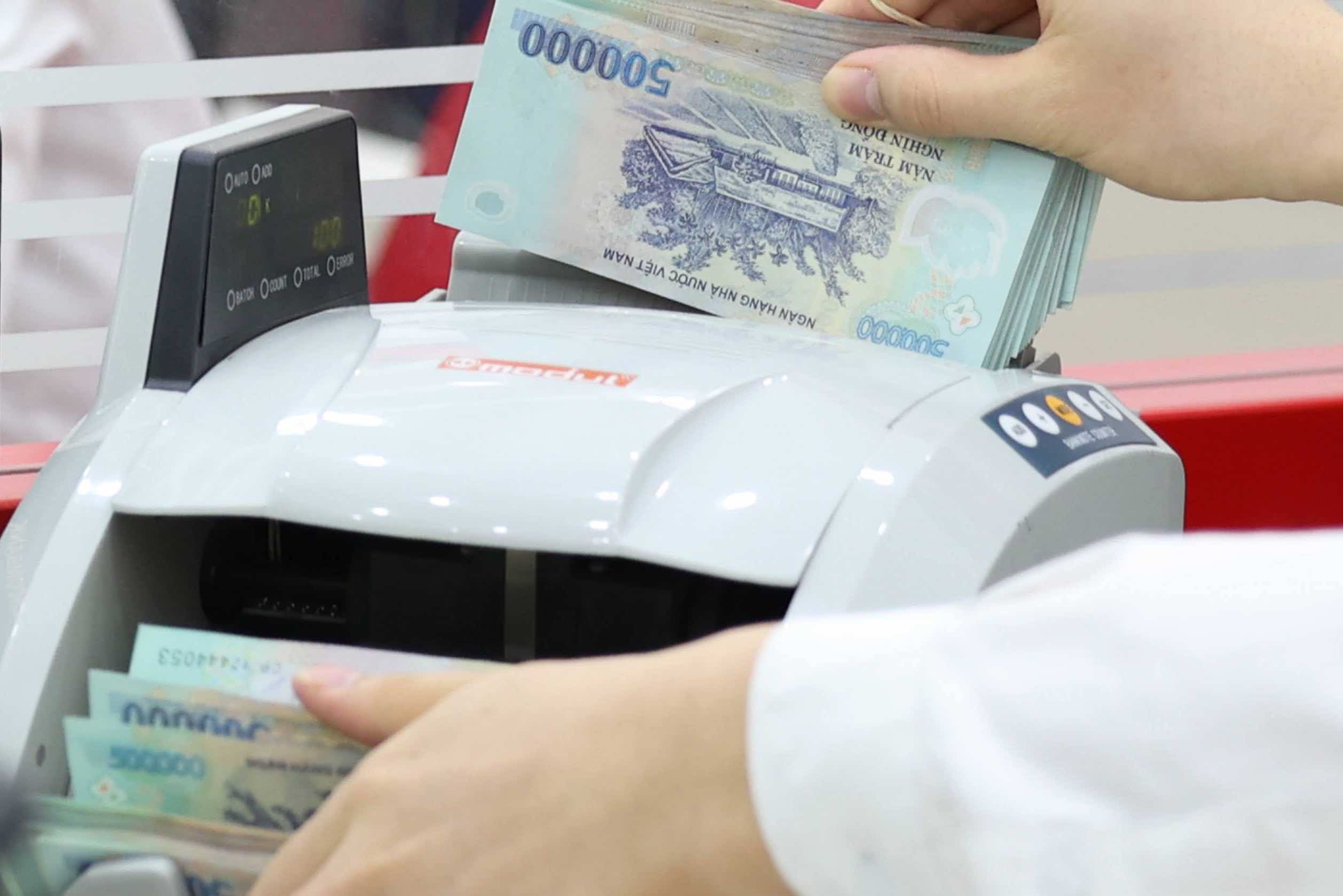 Thời điểm tăng lương hưu cho người có mức lương hưu thấp. Ảnh: Hải Nguyễn