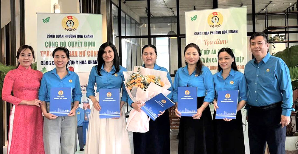 Công đoàn phường Hoà Khánh, Đà Nẵng ra mắt Ban Nữ công quần chúng. Ảnh: Công đoàn Hoà Khánh.