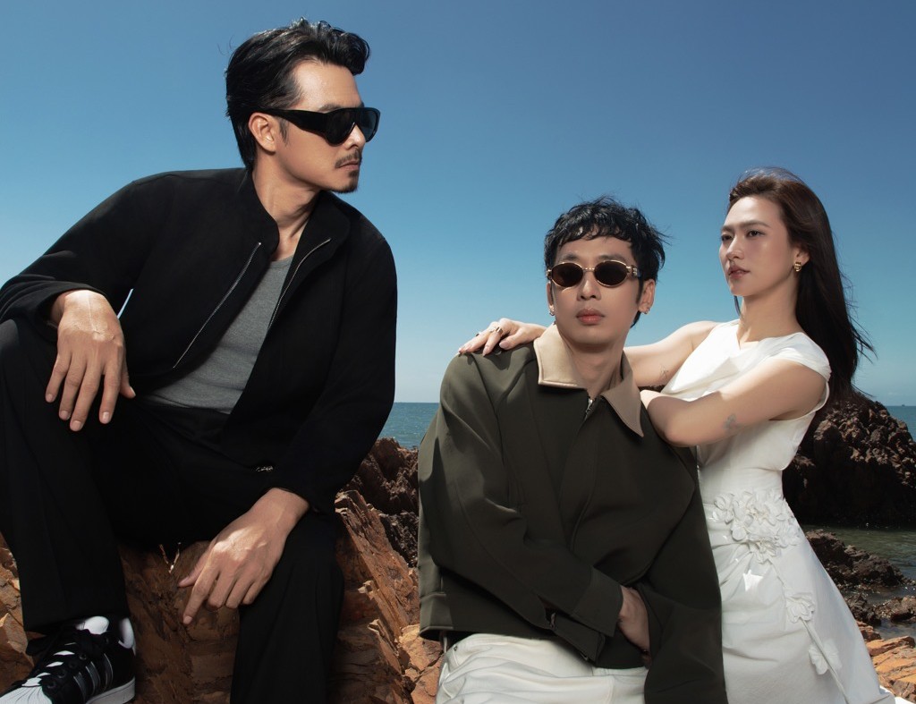 Cast in Le Thanh Son's hundred-billion film. Photo: Film crew.