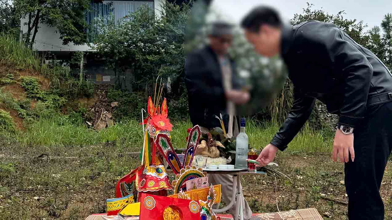 Hình ảnh khởi công dự án do nhân viên Lộc Sơn Hà cung cấp cho phóng viên. Trong hình là ông Nguyễn Anh Tú. Ảnh: NVCC