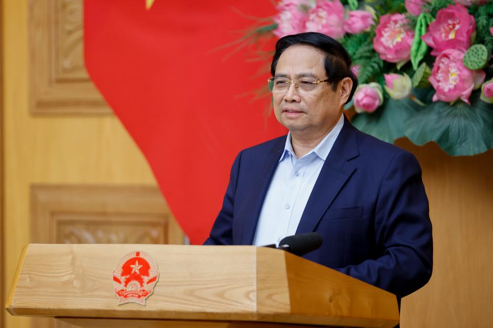 Prime Minister Pham Minh Chinh requested not to have a shortage of gasoline and oil, a shortage of electricity, and ensure energy security. Photo: Nhat Bac